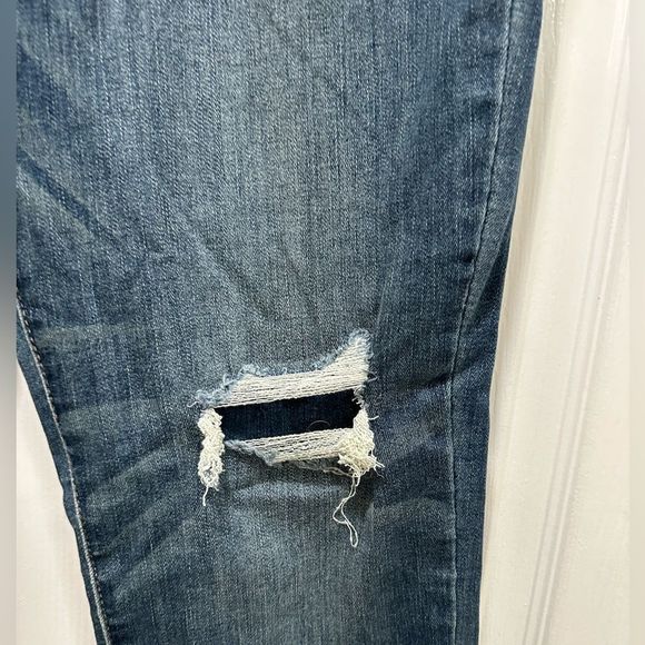 Judy Blue Boyfriend Jeans NWT - Picture 2 of 6